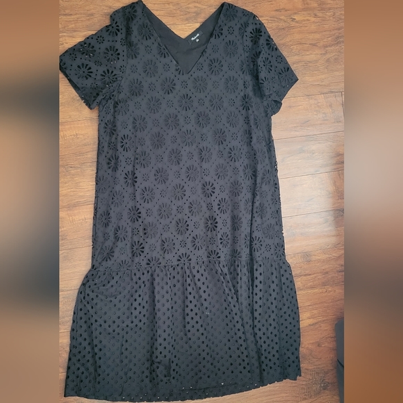 Madewell Eyelet-Mix Midi Dress - Picture 5 of 9